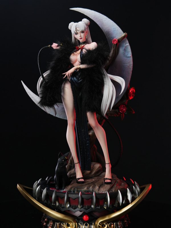 Sailor Moon statue