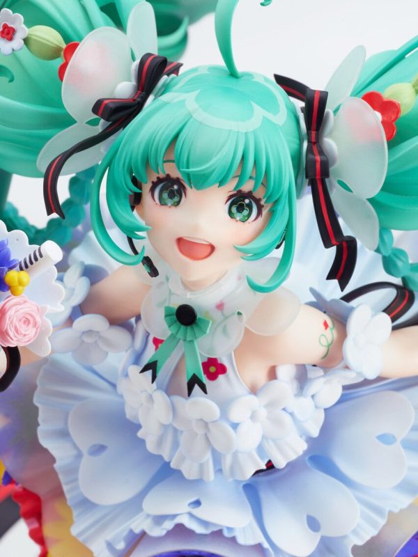 Hatsune Miku figure