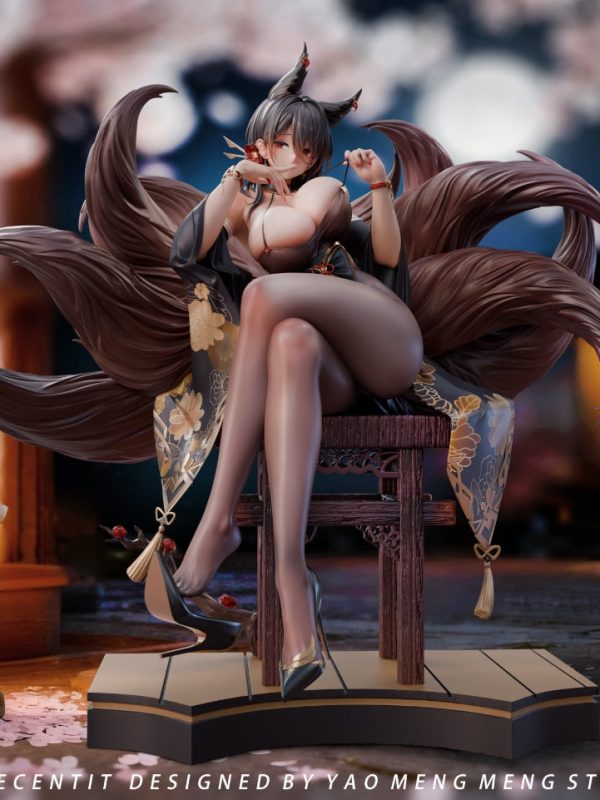 Azur Lane Statue