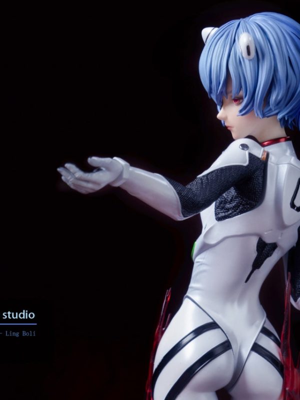 Rei  Ayanami statue