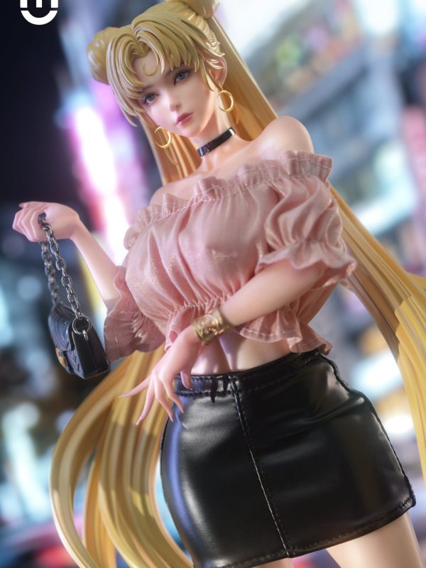 Sailor Moon figure