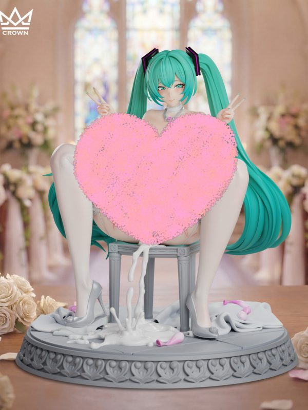 Hatsune Miku hentai figure