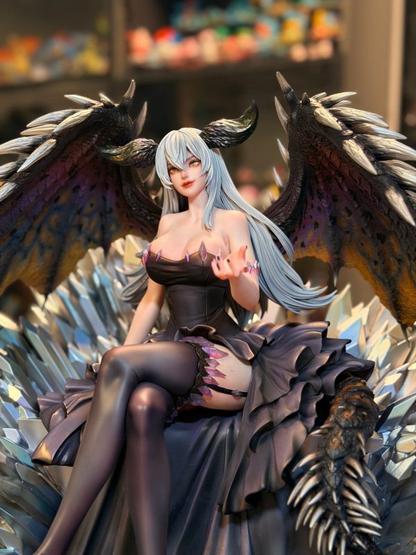Monster Hunter Nergigante figure