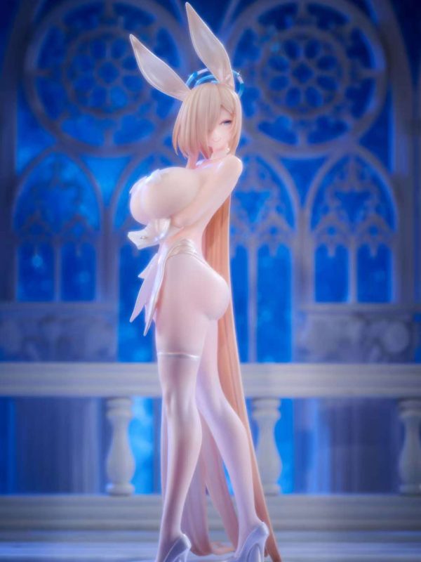 Ichinose Asuna statue