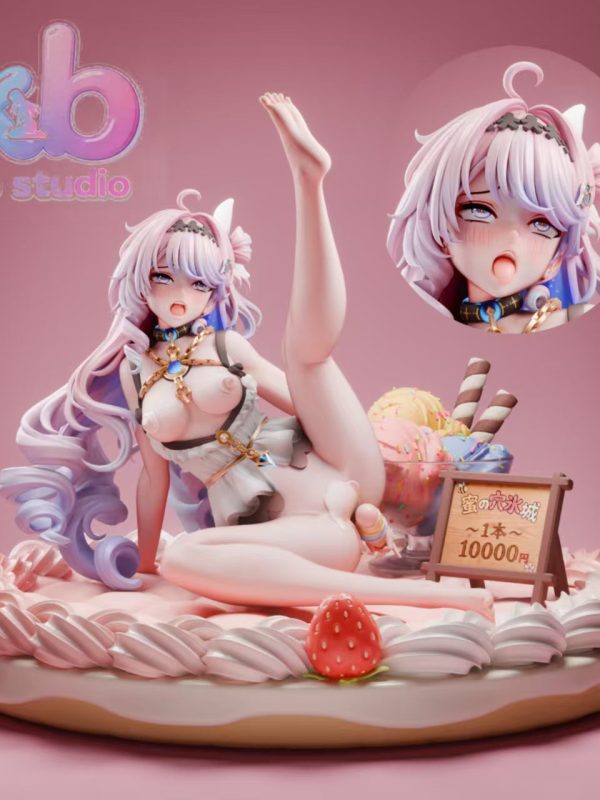 Denia figure
