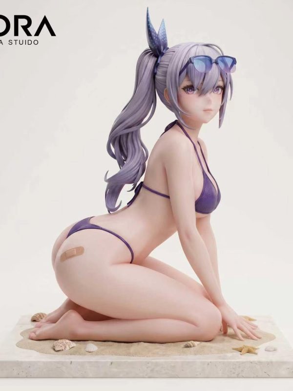Silver Wolf figure