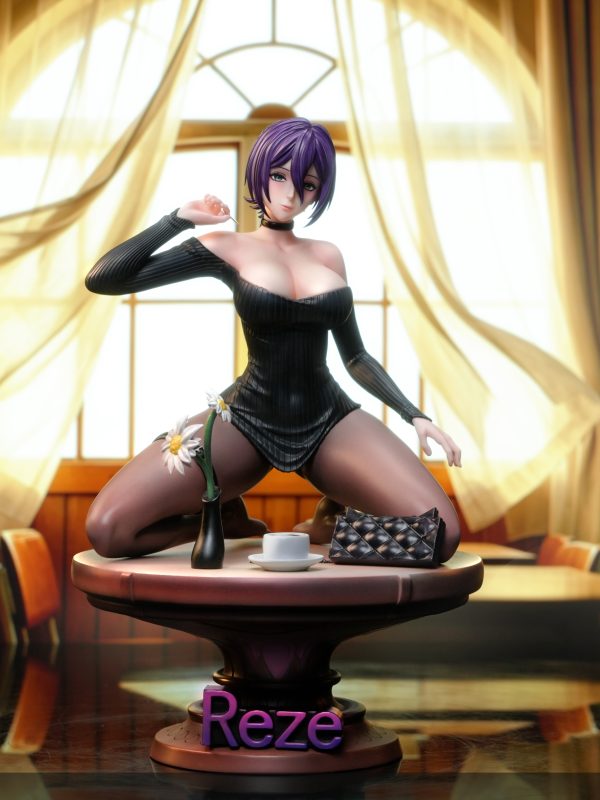 Chainsaw Man Reze figure