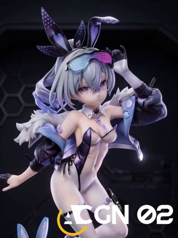 Silver Wolf figure